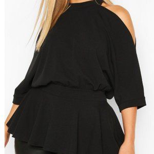 *NWT* boohoo batwing top